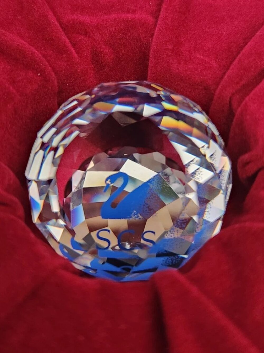 Swarovski Crystal SCS Blue Swan Retired 1.5" Round Faceted Ball Paperweight, Box - Picture 3 of 13